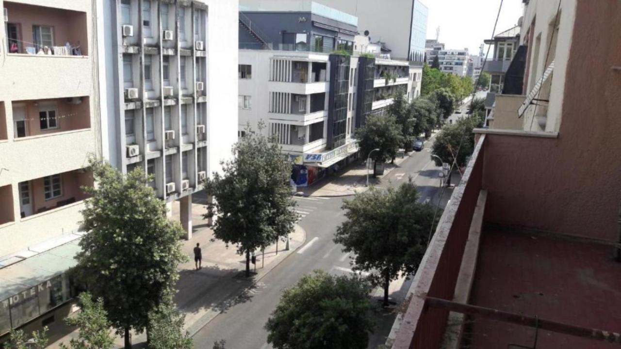 Center Lux Apartment Podgorica Exteriör bild